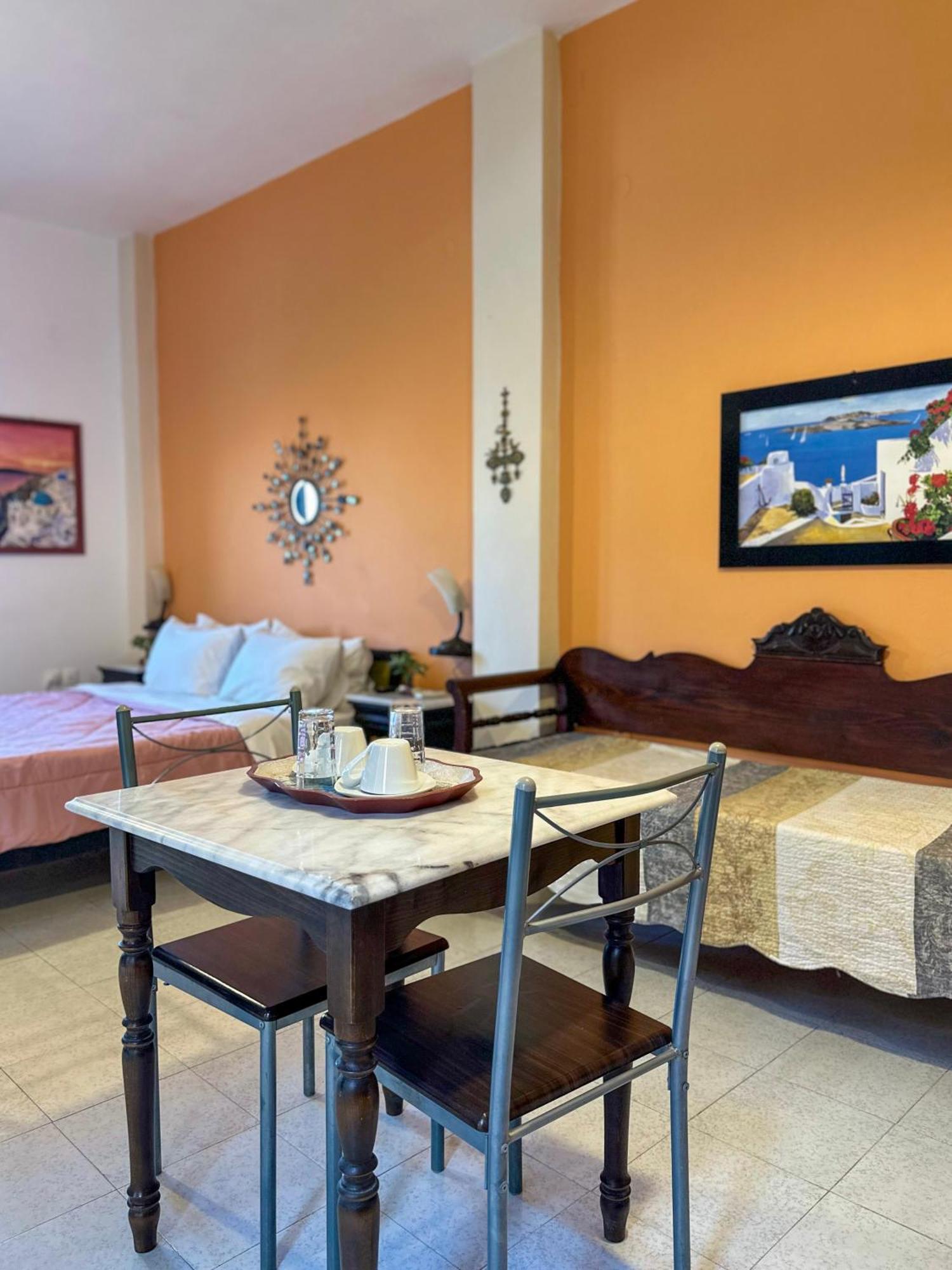 Hotel Pansion Zaharoula Fira  Zewnętrze zdjęcie