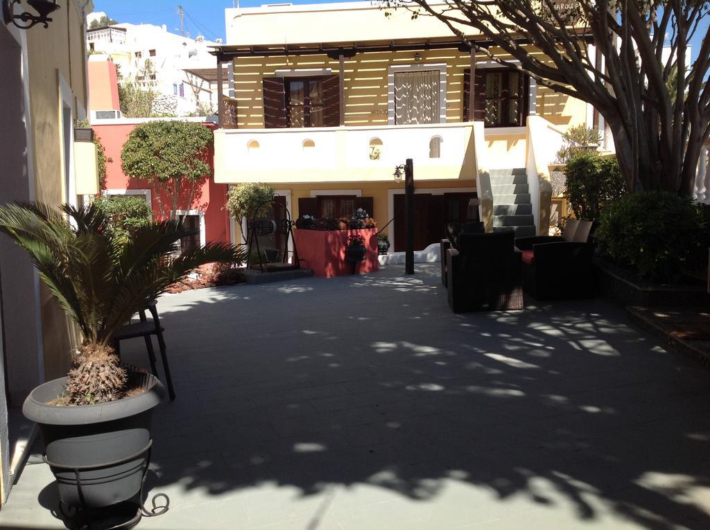 Hotel Pansion Zaharoula Fira  Zewnętrze zdjęcie
